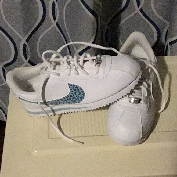 nike cortez leopard print